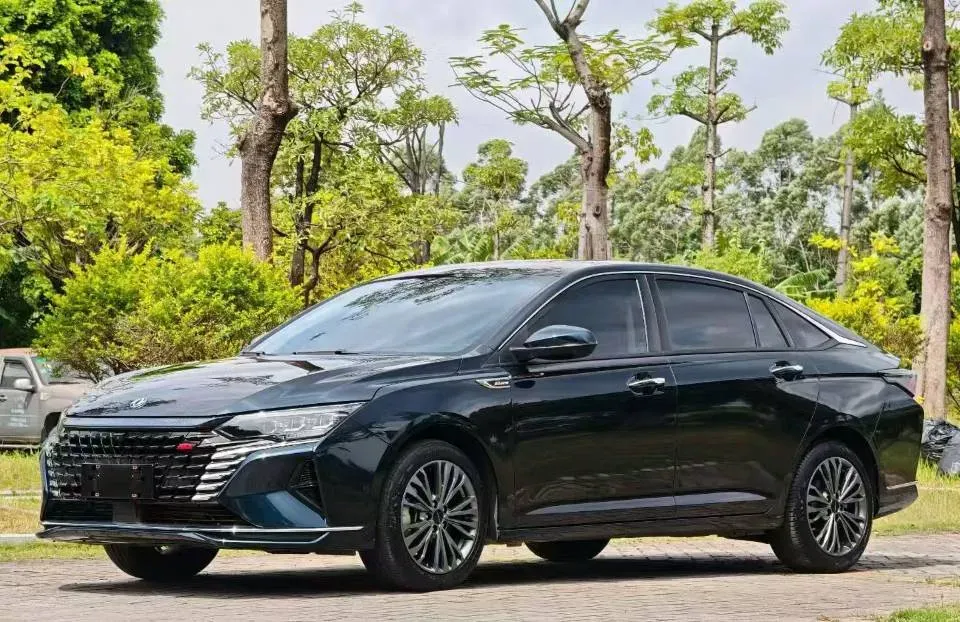 2021 DongFeng Aeolus YiXuan MAX 1.5T 190HP L4 7DCT,autocango,china used car exporter,china ev exporter,chinese used car exporter,chinese used ev exporter