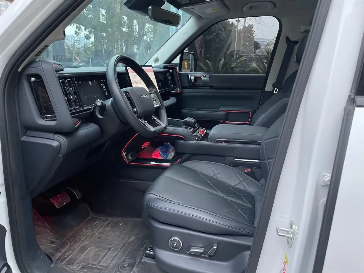 2023 FangChengBao Bao 5 1.5T 194HP L4 E-CVT PHEV 31.8KWH,autocango,china used car exporter,china ev exporter,chinese used car exporter,chinese used ev exporter