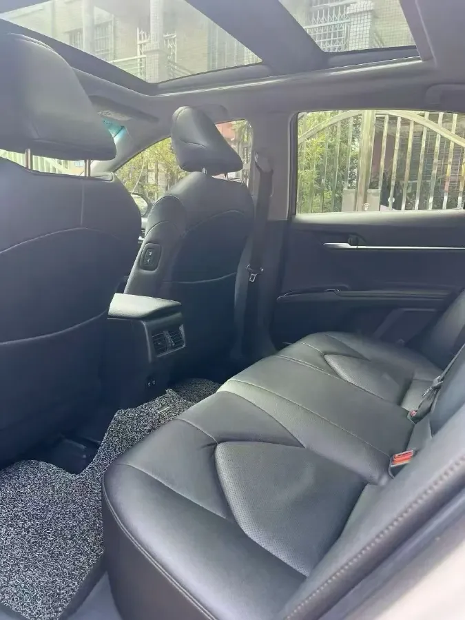 2019 Toyota Camry 2.5L 209HP L4 8AT,autocango,china used car exporter,china ev exporter,chinese used car exporter,chinese used ev exporter