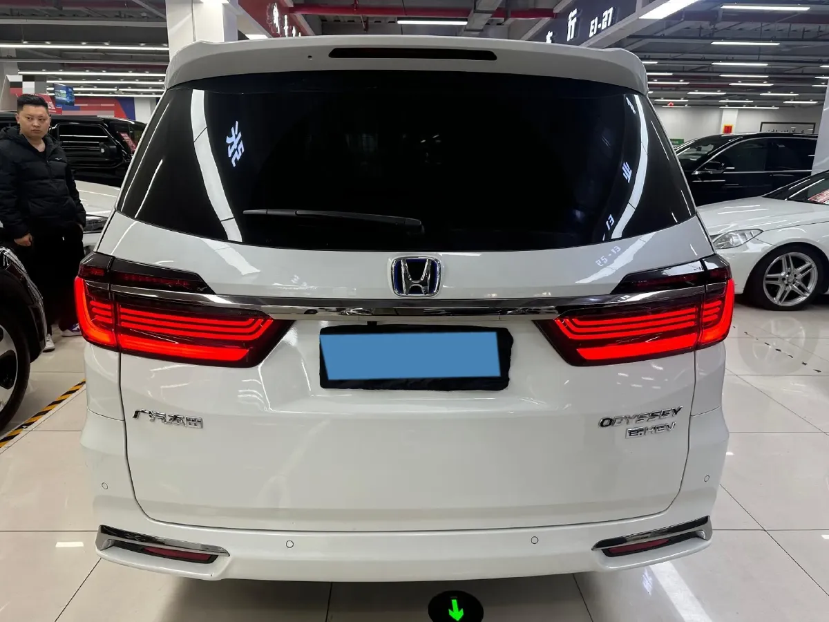 2022 Honda Odyssey 2.0L 146HP L4 E-CVT Hybrid,autocango,china used car exporter,china ev exporter,chinese used car exporter,chinese used ev exporter