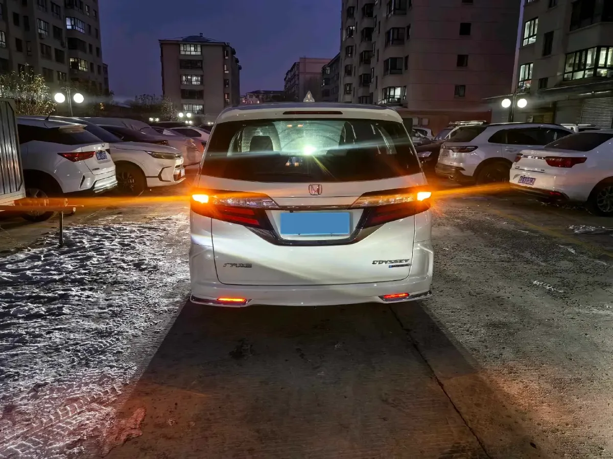 2021 Honda Odyssey 2.0L 146HP L4 E-CVT Hybrid,autocango,china used car exporter,china ev exporter,chinese used car exporter,chinese used ev exporter