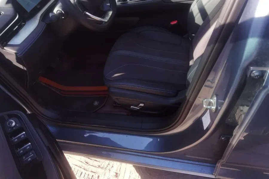 2026 Geely Preface 2.0T 272HP L4 8AT,autocango,china used car exporter,china ev exporter,chinese used car exporter,chinese used ev exporter