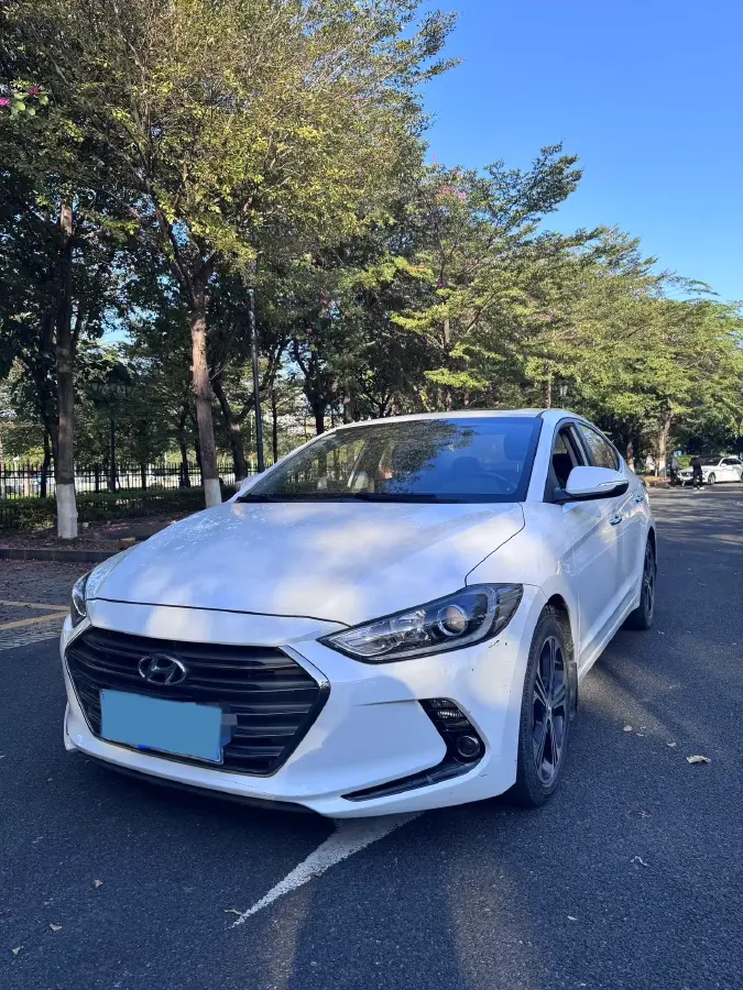 2018 Hyundai Elantra 1.4T 130HP L4 7DCT