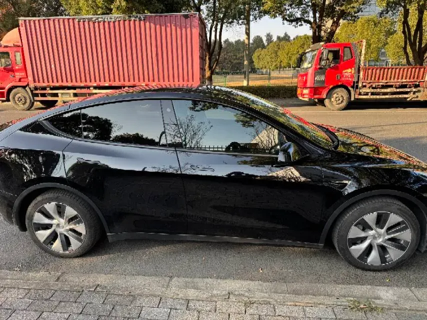 2022 Tesla Model Y BEV 60KWH,autocango,china used car exporter,china ev exporter,chinese used car exporter,chinese used ev exporter