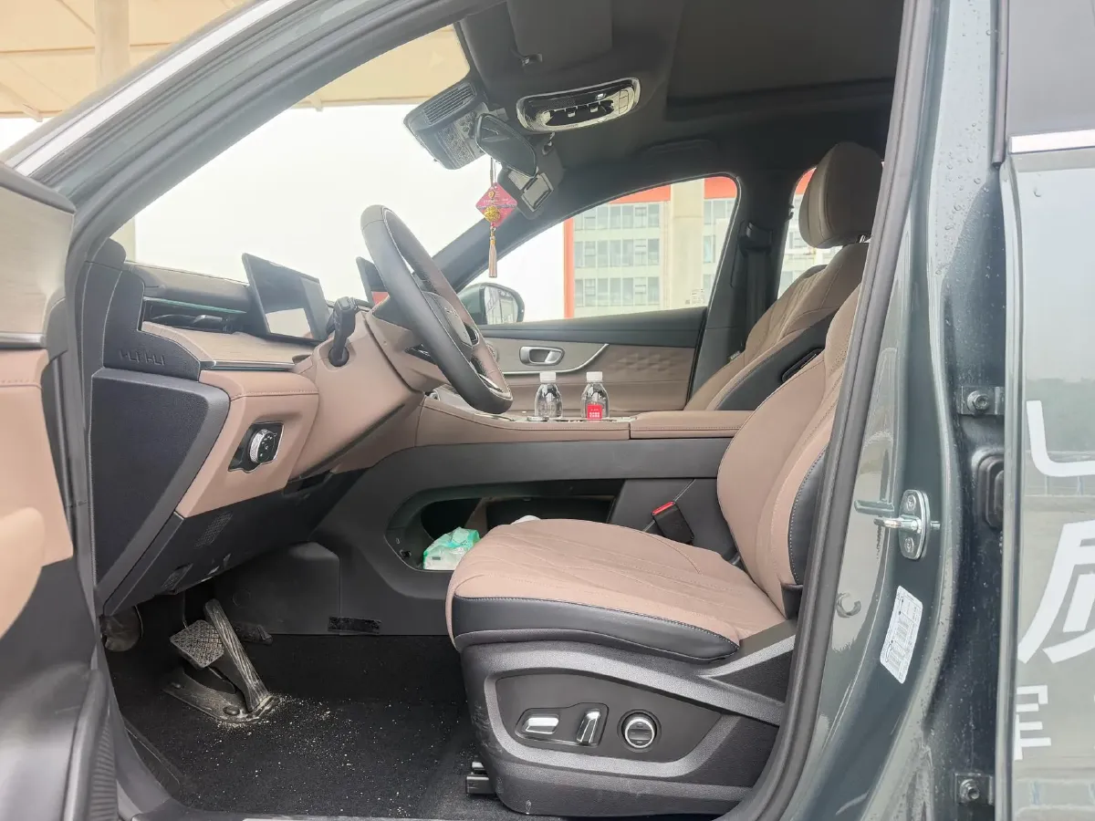 2025 Chery Tiggo 8 Plus 1.6T 197HP L4 7DCT,autocango,china used car exporter,china ev exporter,chinese used car exporter,chinese used ev exporter