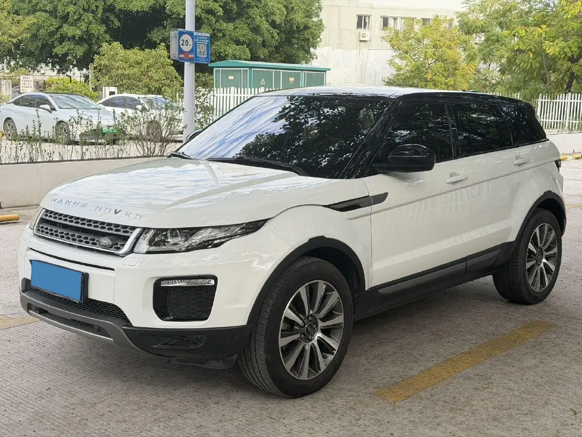 2017 Land Rover Range Rover Evoque 2.0T 241HP L4 9AT