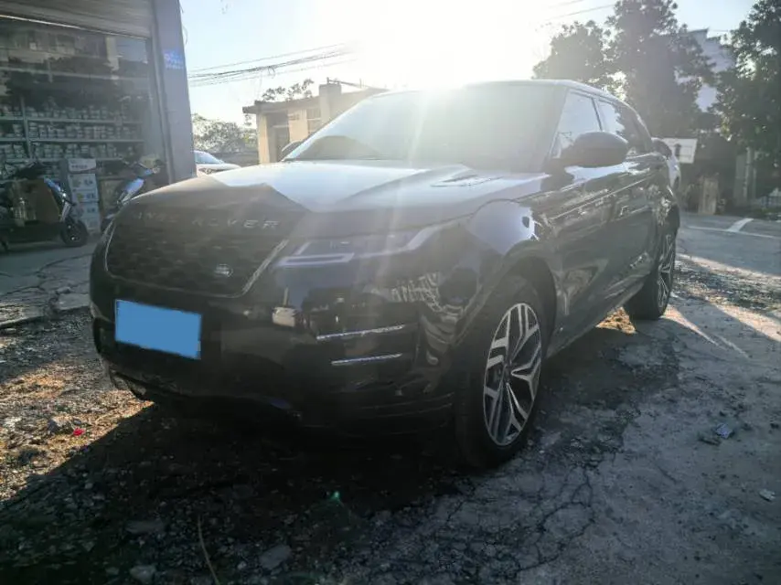 2021 Land Rover Range Rover Evoque 2.0T 249HP L4 9AT 2021 Land Rover Range Rover Evoque 2.0T 249HP L4 9AT