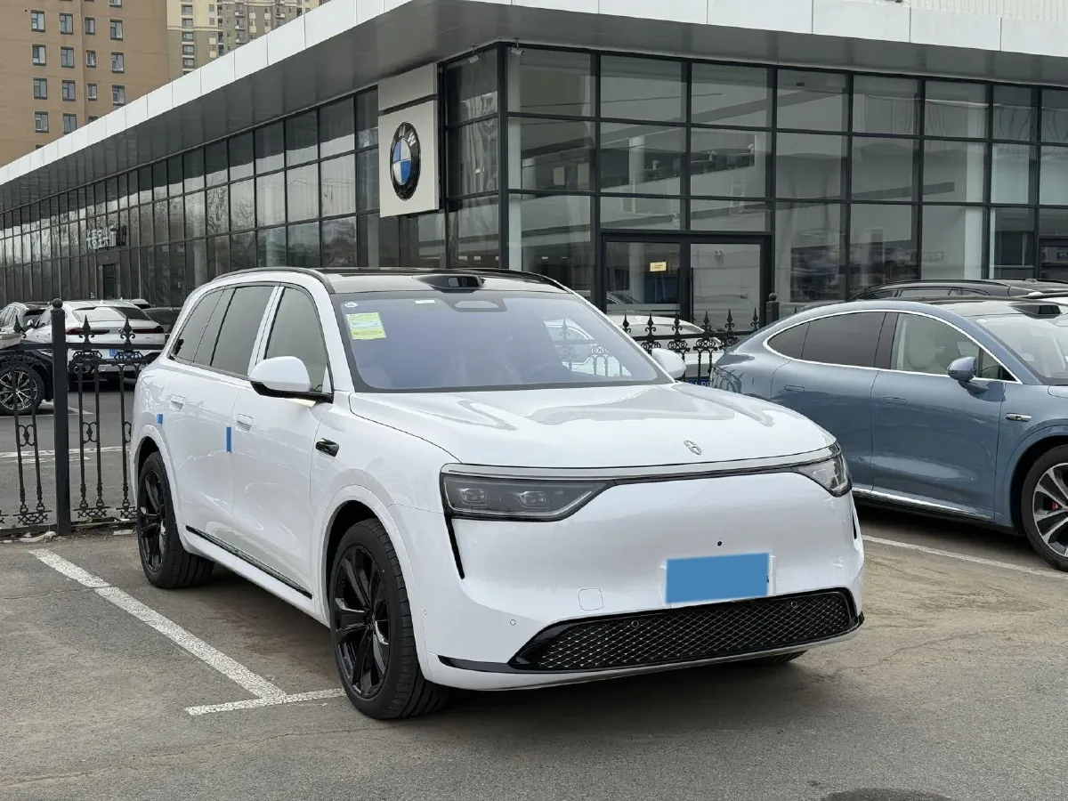 2025 AITO AITO M8 REEV 160HP REEV 53.4KWH,autocango,china used car exporter,china ev exporter,chinese used car exporter,chinese used ev exporter