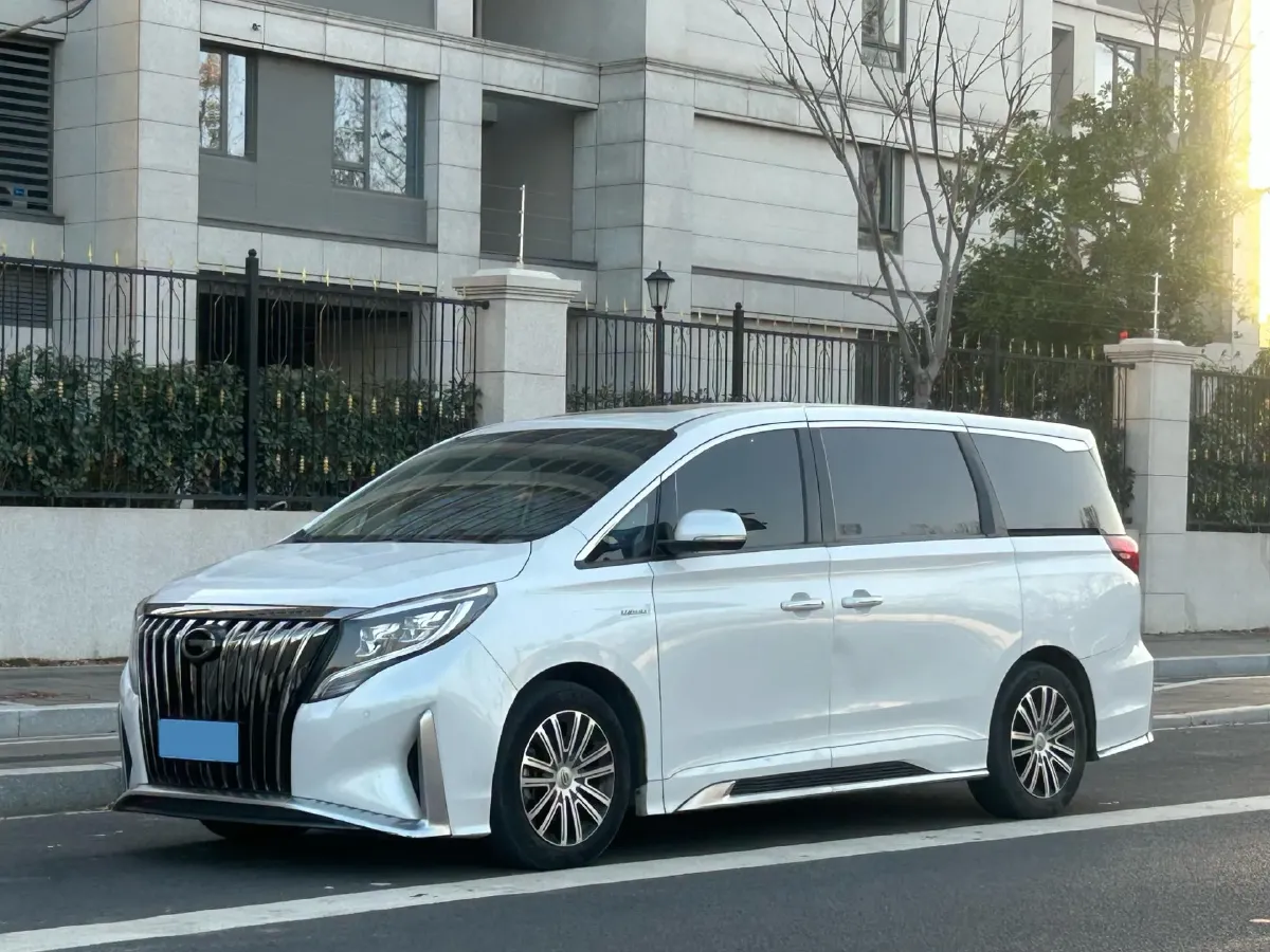 2021 GAC Trumpchi M8 2.0T 252HP L4 8AT,autocango,china used car exporter,china ev exporter,chinese used car exporter,chinese used ev exporter