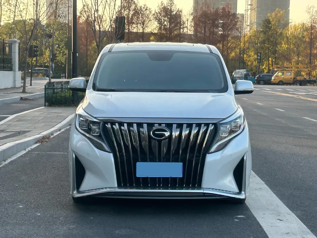 2021 GAC Trumpchi M8 2.0T 252HP L4 8AT,autocango,china used car exporter,china ev exporter,chinese used car exporter,chinese used ev exporter