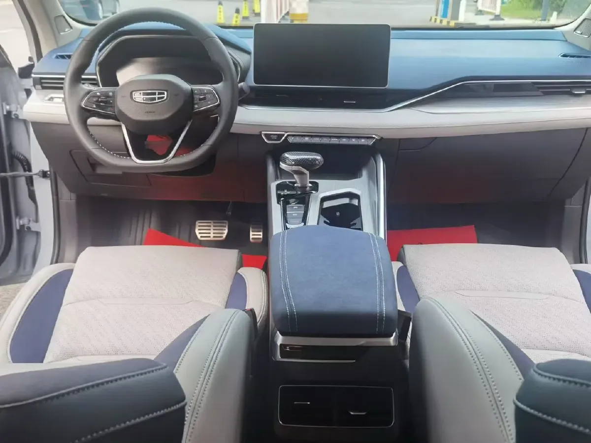 2023 Geely Okavango L 2.0T 218HP L4 7DCT,autocango,china used car exporter,china ev exporter,chinese used car exporter,chinese used ev exporter