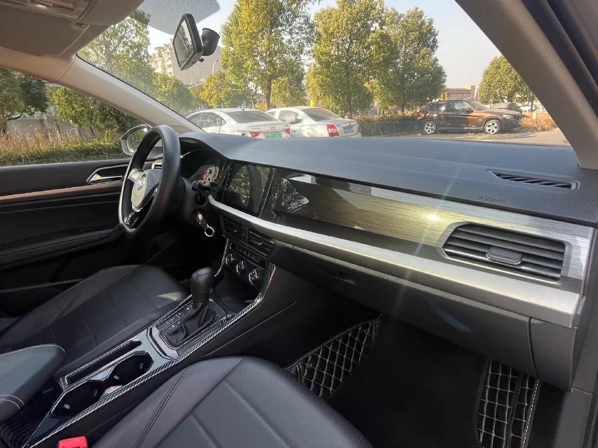 2018 Volkswagen Lavida 1.2T 116HP L4 7DCT,autocango,china used car exporter,china ev exporter,chinese used car exporter,chinese used ev exporter