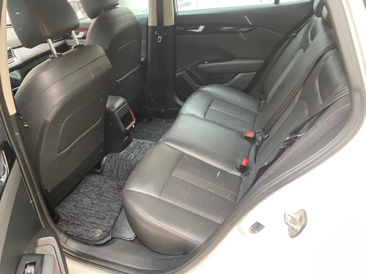 2021 DongFeng Aeolus YiXuan 1.5T 150HP L4 6DCT,autocango,china used car exporter,china ev exporter,chinese used car exporter,chinese used ev exporter