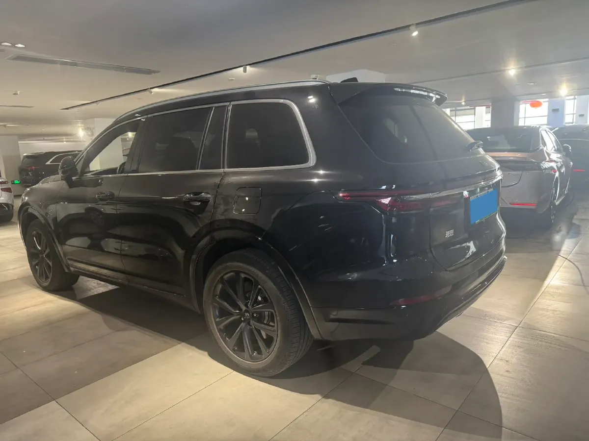 2020 Li ONE Range Extended 131HP REEV 40.5KWH,autocango,china used car exporter,china ev exporter,chinese used car exporter,chinese used ev exporter