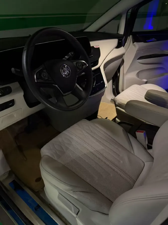 2022 Buick GL8 2.0T 237HP L4 9AT,autocango,china used car exporter,china ev exporter,chinese used car exporter,chinese used ev exporter