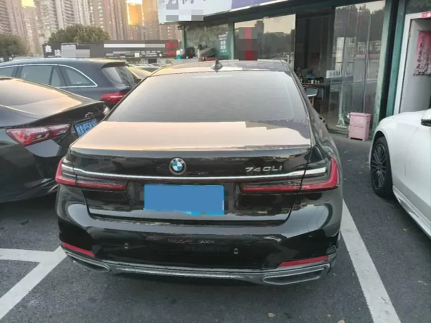 2021 BMW 7 Series 2.0T 265HP L4 8AT,autocango,china used car exporter,china ev exporter,chinese used car exporter,chinese used ev exporter