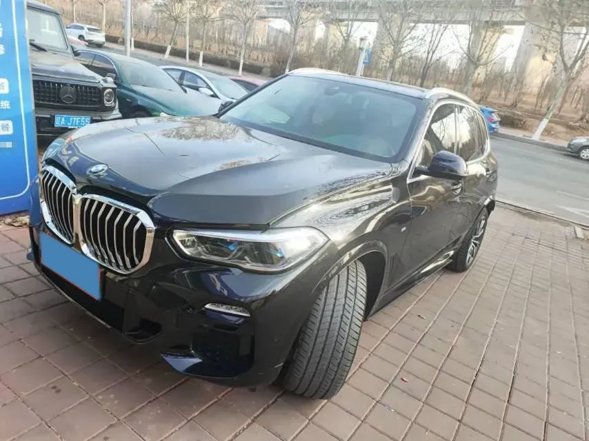 2021 BMW X5 3.0T 340HP L6 8AT,autocango,china used car exporter,china ev exporter,chinese used car exporter,chinese used ev exporter