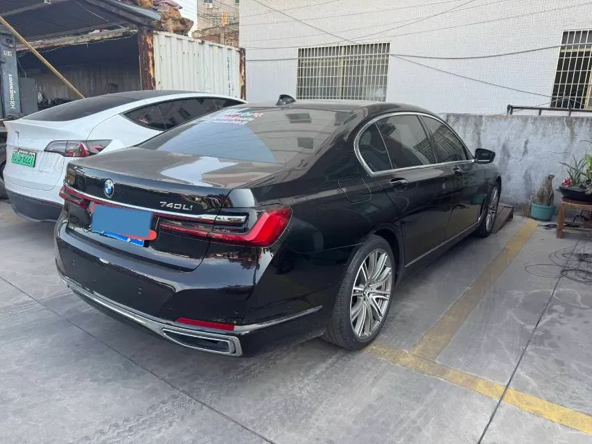 2019 BMW 7 Series 3.0T 340HP L6 8AT,autocango,china used car exporter,china ev exporter,chinese used car exporter,chinese used ev exporter