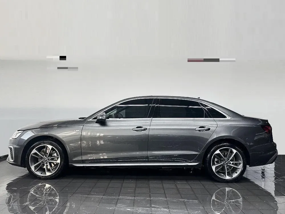 2023 Audi A4L 2.0T 190HP L4 7DCT,autocango,china used car exporter,china ev exporter,chinese used car exporter,chinese used ev exporter