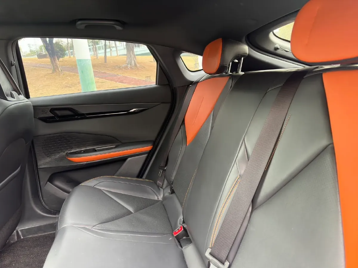 2023 ChangAn UNI-V iDD 1.5T 170HP L4 6TCT PHEV 18.4KWH,autocango,china used car exporter,china ev exporter,chinese used car exporter,chinese used ev exporter