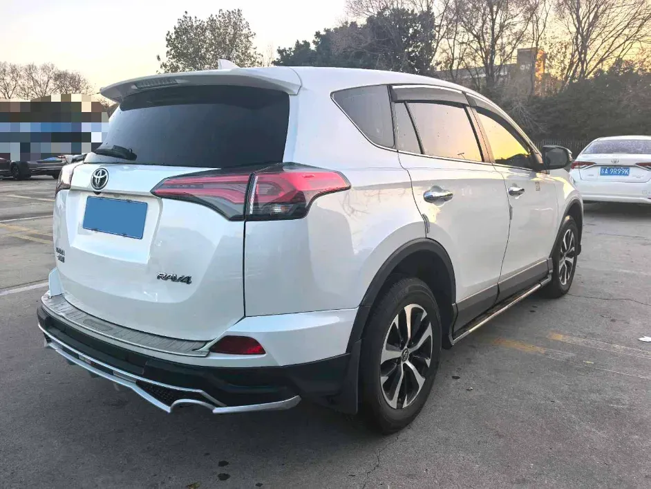2019 Toyota RAV4 2.0L 151HP L4 CVT,autocango,china used car exporter,china ev exporter,chinese used car exporter,chinese used ev exporter