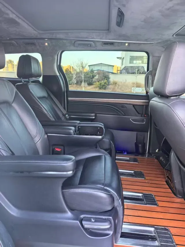 2021 GAC Trumpchi M8 2.0T 252HP L4 8AT,autocango,china used car exporter,china ev exporter,chinese used car exporter,chinese used ev exporter