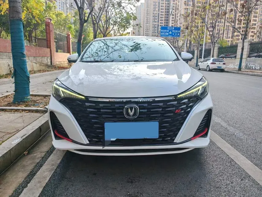 2021 ChangAn Eado 1.4T 160HP L4 7DCT,autocango,china used car exporter,china ev exporter,chinese used car exporter,chinese used ev exporter