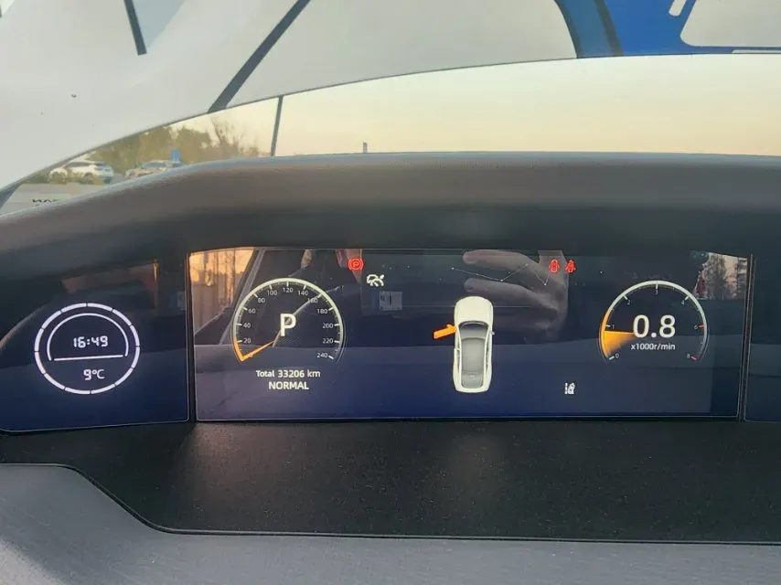 2022 ChangAn UNI-V 1.5T 188HP L4 7DCT,autocango,china used car exporter,china ev exporter,chinese used car exporter,chinese used ev exporter