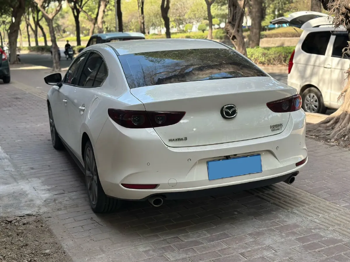 2022 Mazda 3 Axela 2.0L 158HP L4 6AT,autocango,china used car exporter,china ev exporter,chinese used car exporter,chinese used ev exporter