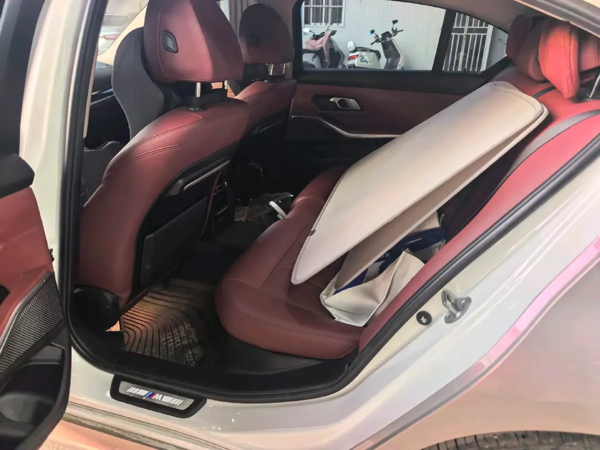 2022 BMW 3 Series 2.0T 184HP L4 8AT,autocango,china used car exporter,china ev exporter,chinese used car exporter,chinese used ev exporter