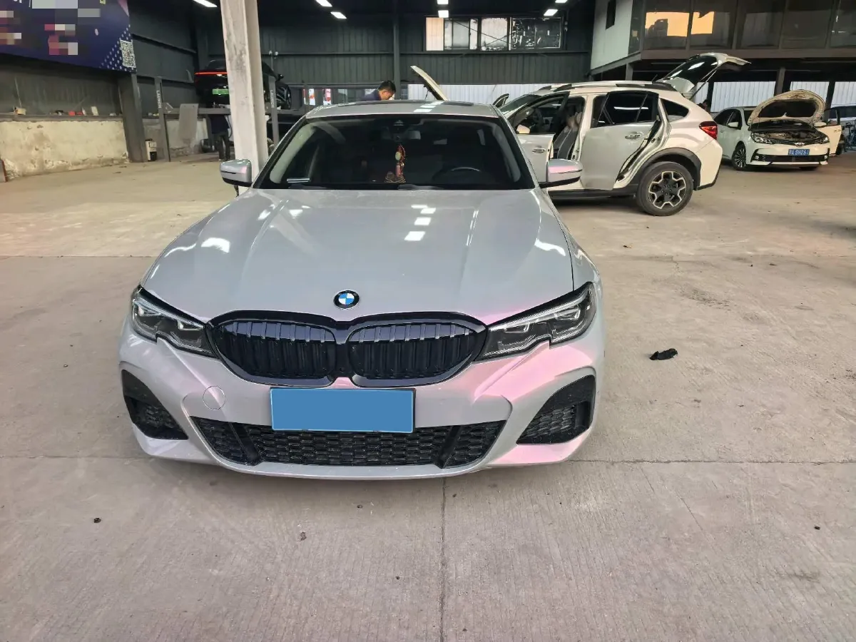 2022 BMW 3 Series 2.0T 184HP L4 8AT,autocango,china used car exporter,china ev exporter,chinese used car exporter,chinese used ev exporter