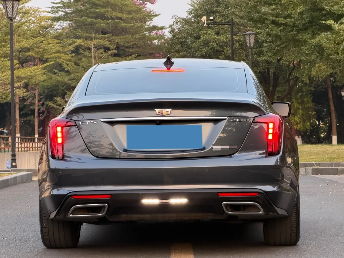2022 Cadillac CT5 2.0T 237HP L4 10AT,autocango,china used car exporter,china ev exporter,chinese used car exporter,chinese used ev exporter