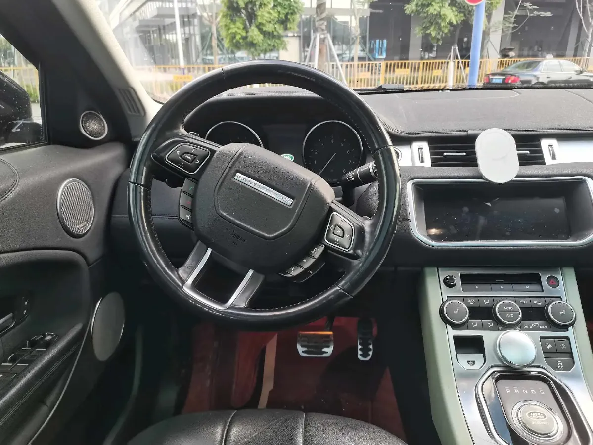 2018 Land Rover Range Rover Evoque 2.0T 241HP L4 9AT,autocango,china used car exporter,china ev exporter,chinese used car exporter,chinese used ev exporter