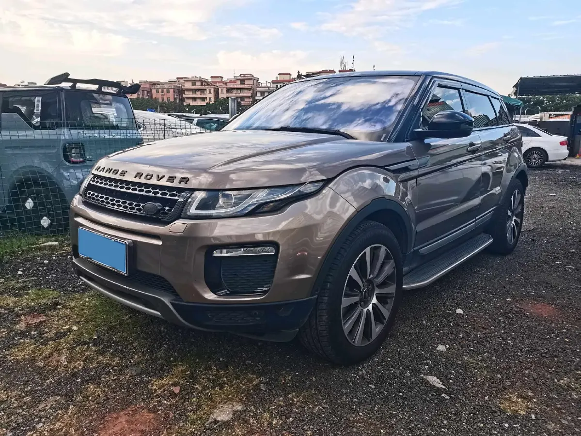 2018 Land Rover Range Rover Evoque 2.0T 241HP L4 9AT,autocango,china used car exporter,china ev exporter,chinese used car exporter,chinese used ev exporter