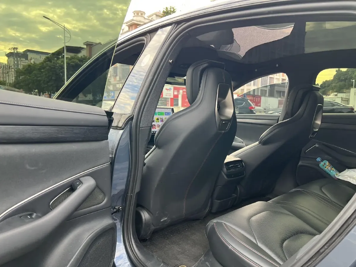 2024 MI SU7 BEV 73.6KWH,autocango,china used car exporter,china ev exporter,chinese used car exporter,chinese used ev exporter