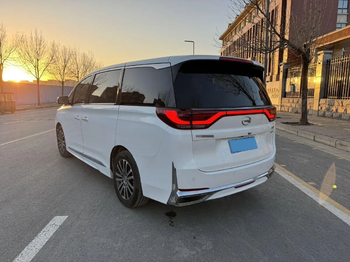 2021 GAC Trumpchi M8 2.0T 252HP L4 8AT,autocango,china used car exporter,china ev exporter,chinese used car exporter,chinese used ev exporter