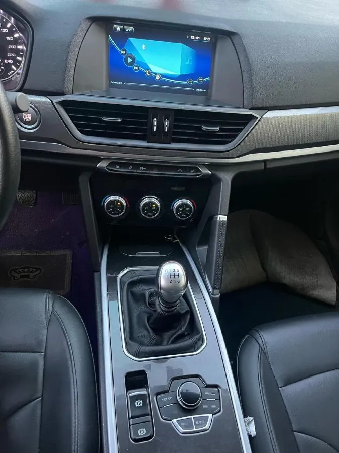 2018 Haval H6 1.5T 150HP L4 6MT,autocango,china used car exporter,china ev exporter,chinese used car exporter,chinese used ev exporter