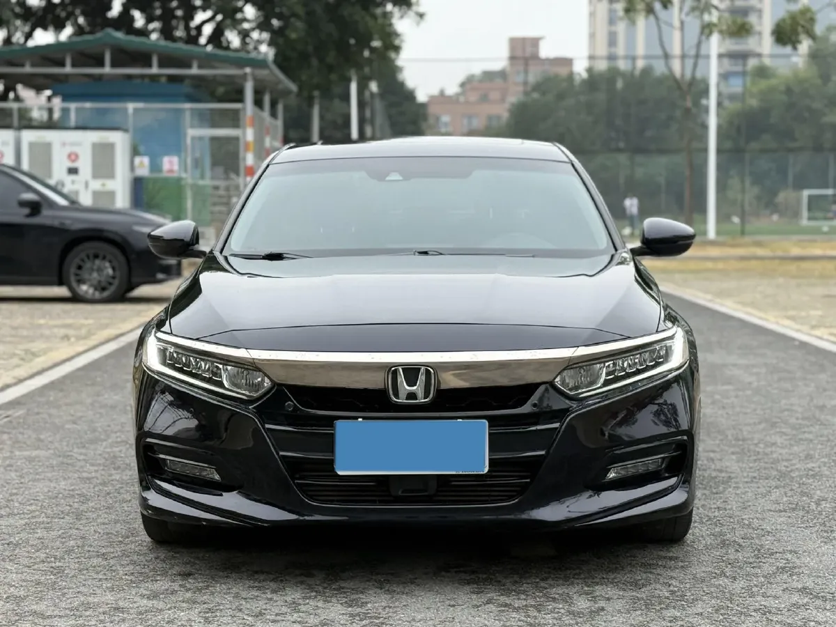 2021 Honda Accord 1.5T 194HP L4 CVT,autocango,china used car exporter,china ev exporter,chinese used car exporter,chinese used ev exporter