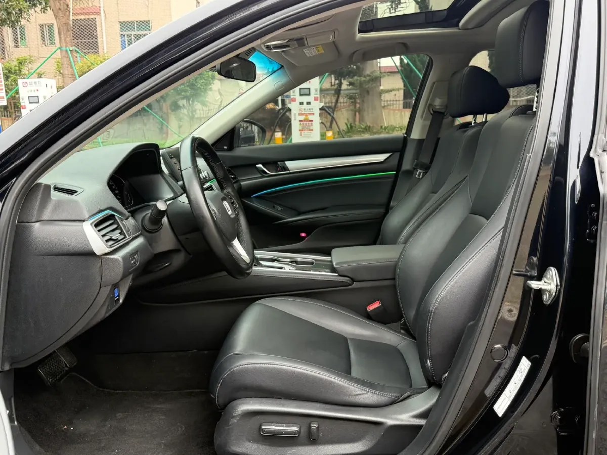 2021 Honda Accord 1.5T 194HP L4 CVT,autocango,china used car exporter,china ev exporter,chinese used car exporter,chinese used ev exporter