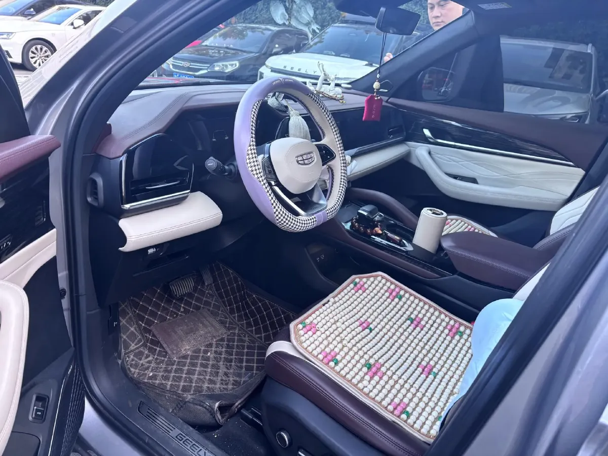 2021 Geely Monjaro 2.0T 218HP L4 7DCT,autocango,china used car exporter,china ev exporter,chinese used car exporter,chinese used ev exporter