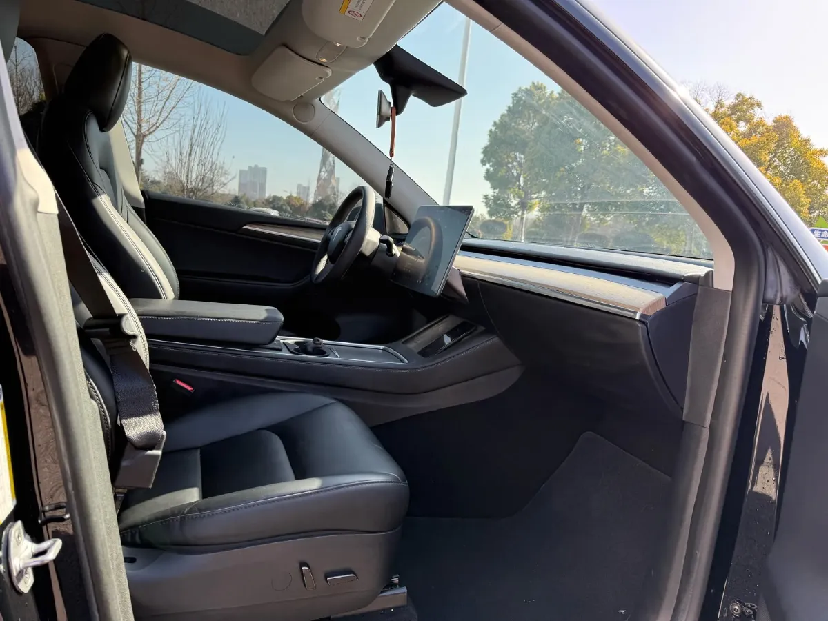 2022 BMW 3 Series 2.0T 184HP L4 8AT,autocango,china used car exporter,china ev exporter,chinese used car exporter,chinese used ev exporter