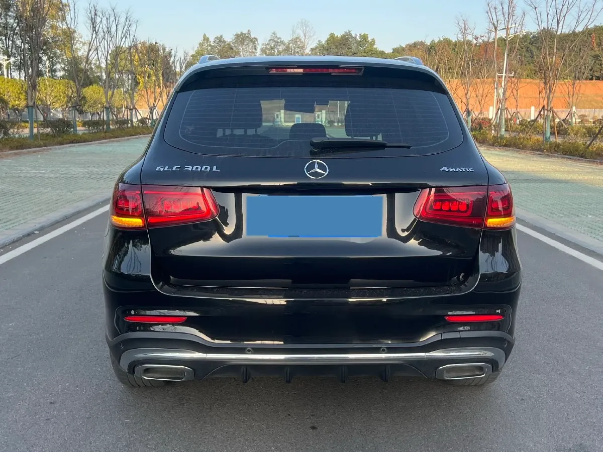2022 Mercedes-Benz GLC Class 2.0T 258HP L4 9AT,autocango,china used car exporter,china ev exporter,chinese used car exporter,chinese used ev exporter