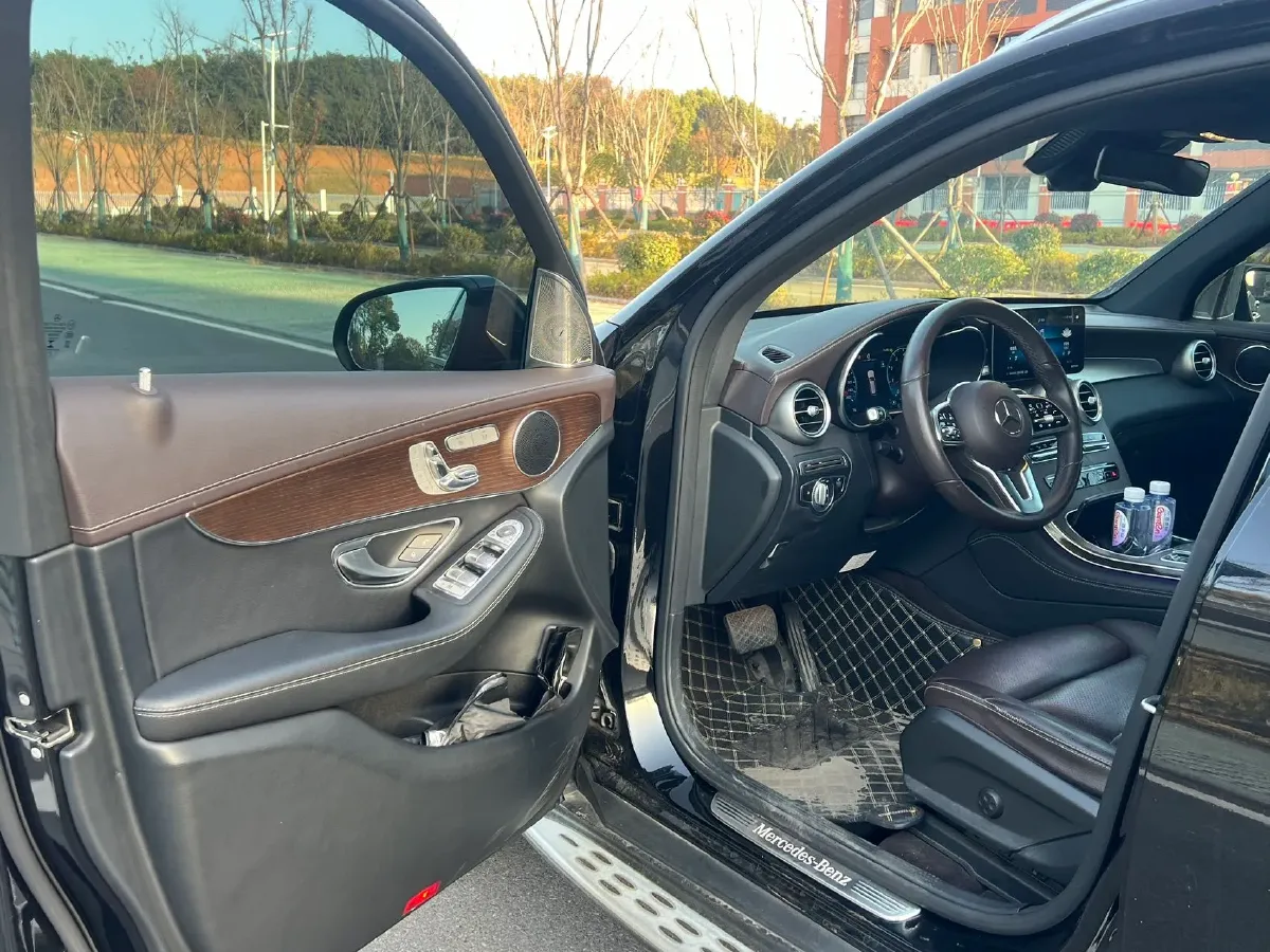 2022 Mercedes-Benz GLC Class 2.0T 258HP L4 9AT,autocango,china used car exporter,china ev exporter,chinese used car exporter,chinese used ev exporter