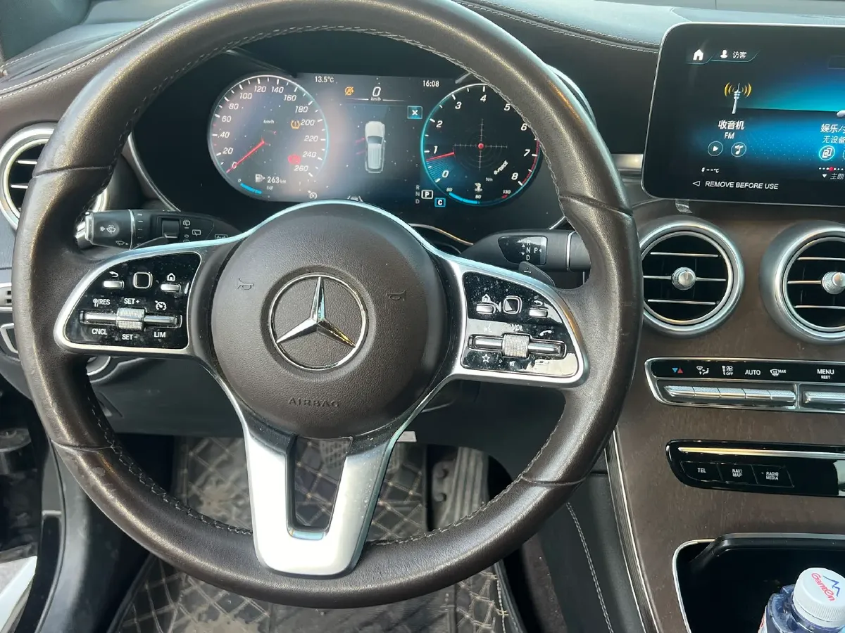 2022 Mercedes-Benz GLC Class 2.0T 258HP L4 9AT,autocango,china used car exporter,china ev exporter,chinese used car exporter,chinese used ev exporter