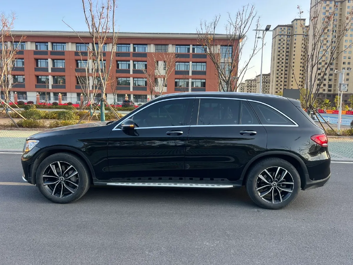 2022 Mercedes-Benz GLC Class 2.0T 258HP L4 9AT,autocango,china used car exporter,china ev exporter,chinese used car exporter,chinese used ev exporter