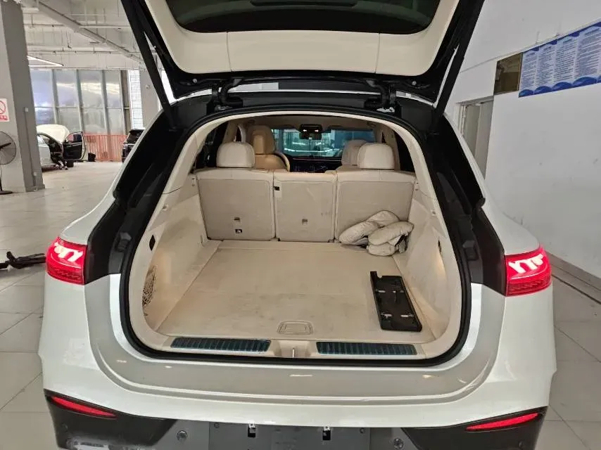 2023 Mercedes-Benz EQS SUV BEV 111.8KWH,autocango,china used car exporter,china ev exporter,chinese used car exporter,chinese used ev exporter