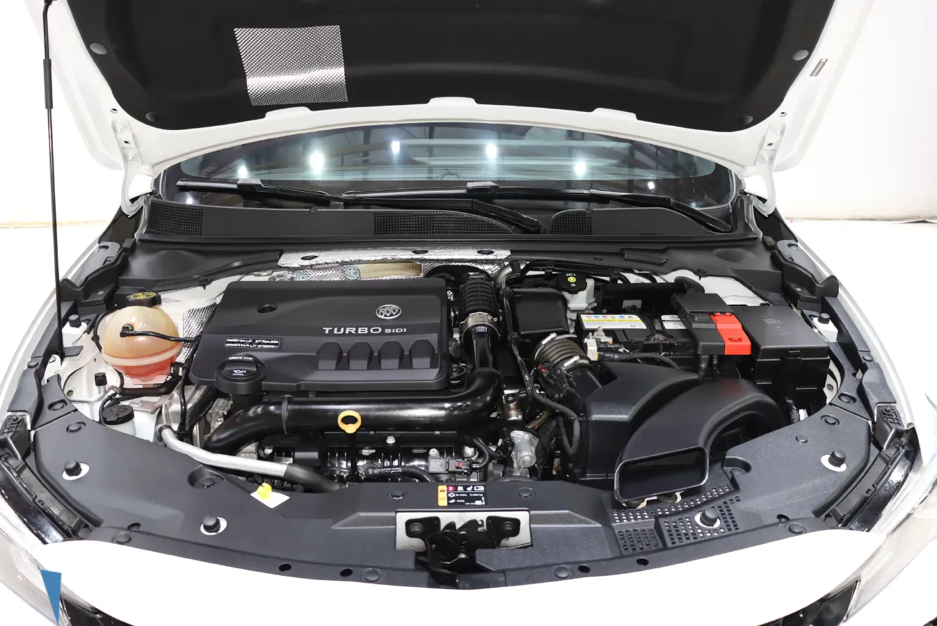 2022 Buick Verano 1.5T 184HP L4 CVT,autocango,china used car exporter,china ev exporter,chinese used car exporter,chinese used ev exporter