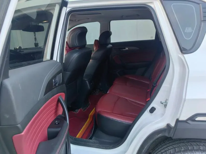 2019 ChangAn CS35 Plus 1.4T 158HP L4 7DCT,autocango,china used car exporter,china ev exporter,chinese used car exporter,chinese used ev exporter