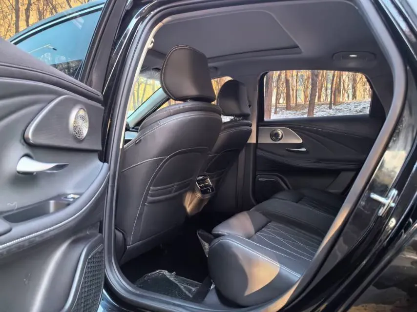 2022 Chery Arrizo 8 1.6T 197HP L4 7DCT,autocango,china used car exporter,china ev exporter,chinese used car exporter,chinese used ev exporter