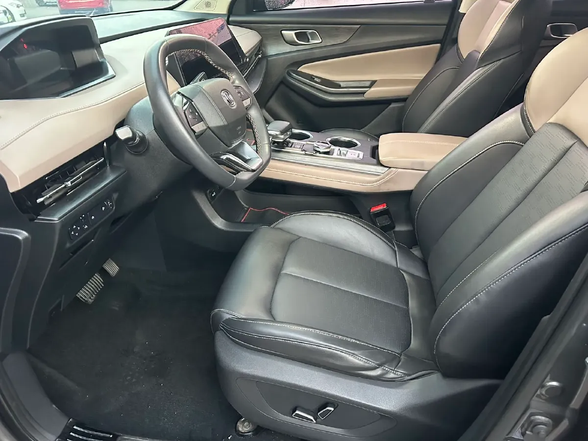 2022 ChangAn Oshan X7 Plus 1.5T 188HP L4 7DCT,autocango,china used car exporter,china ev exporter,chinese used car exporter,chinese used ev exporter